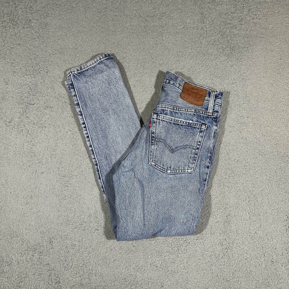 Levi’s 501 Women 25x28 White Oak Cone Selvedge Distressed Jeans USA Made